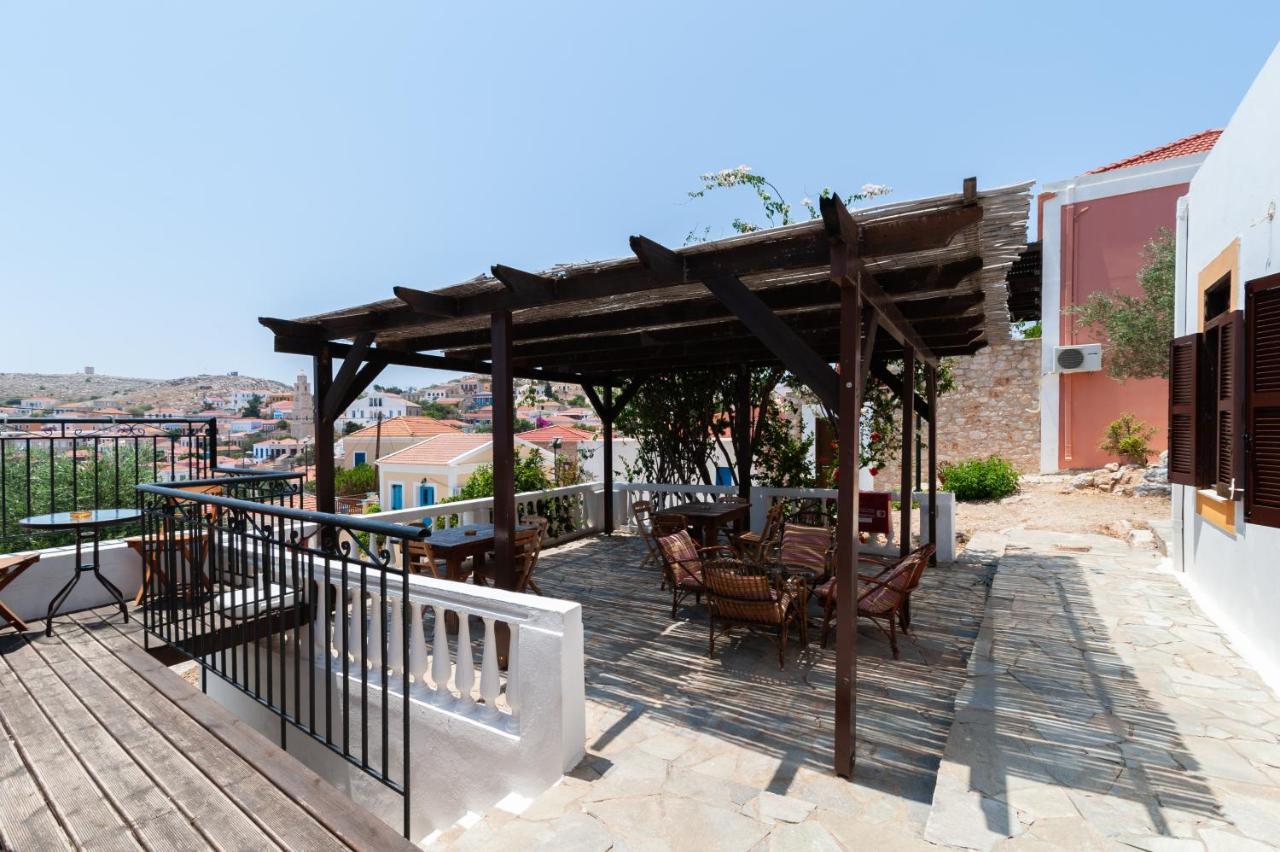 Apartamento Kiki&Nina Chalki Town Exterior foto