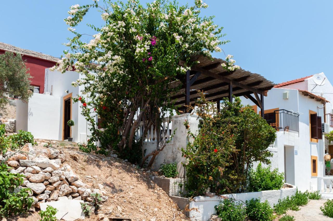 Apartamento Kiki&Nina Chalki Town Exterior foto